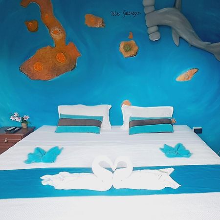 Suite Galarous Island 阿约拉港 外观 照片