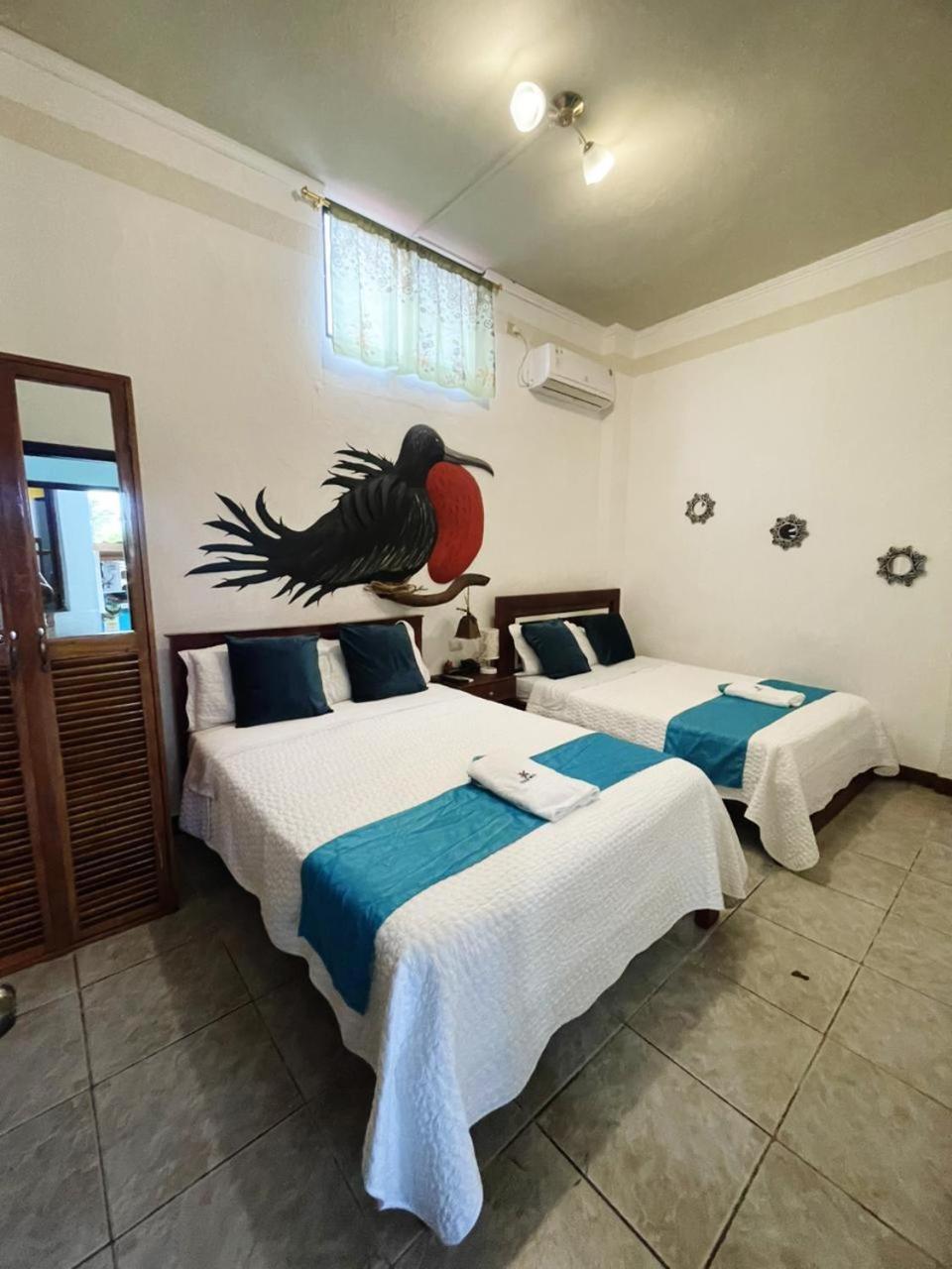 Suite Galarous Island 阿约拉港 外观 照片