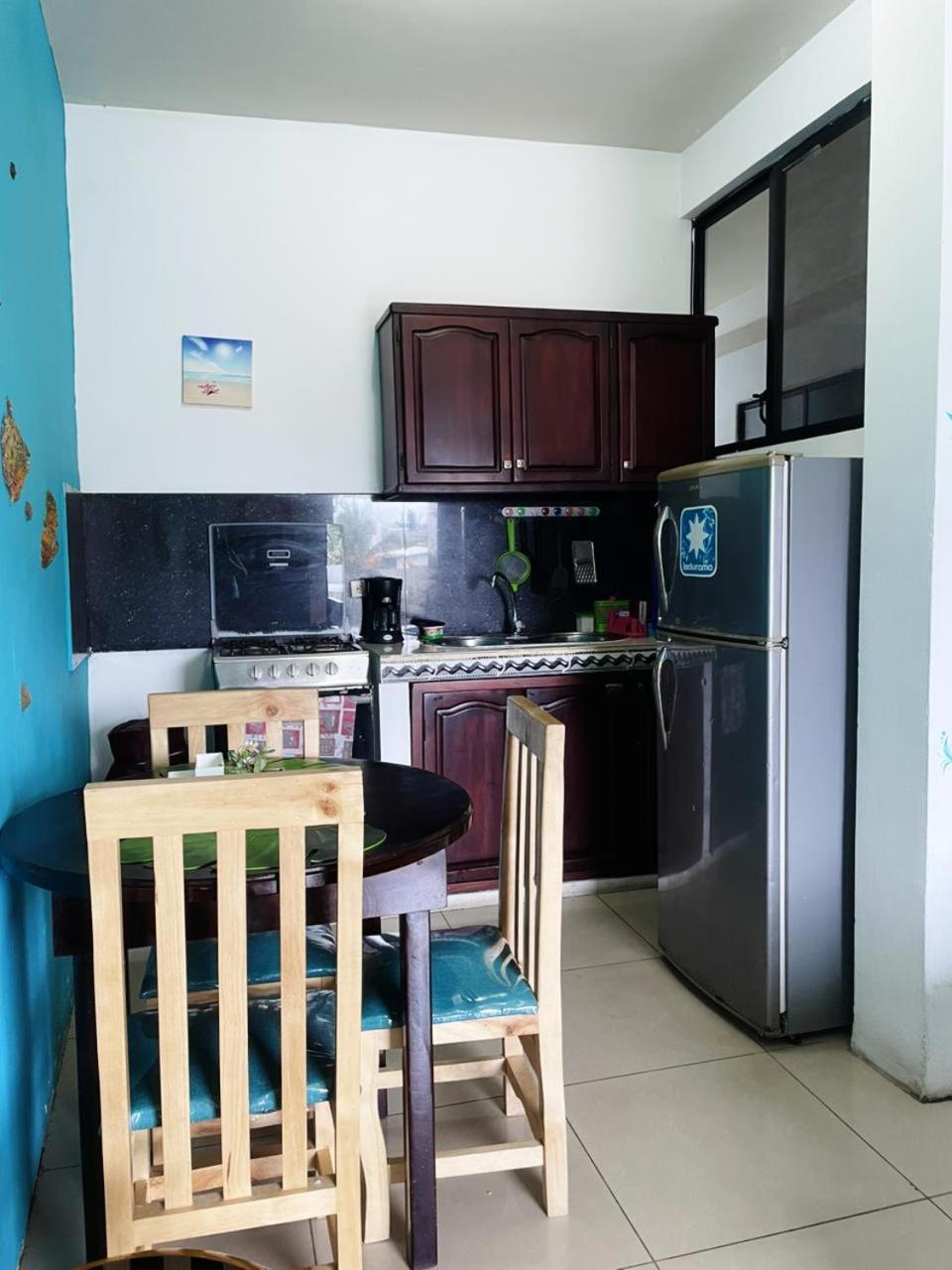 Suite Galarous Island 阿约拉港 外观 照片
