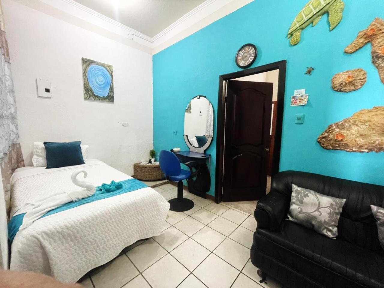 Suite Galarous Island 阿约拉港 外观 照片